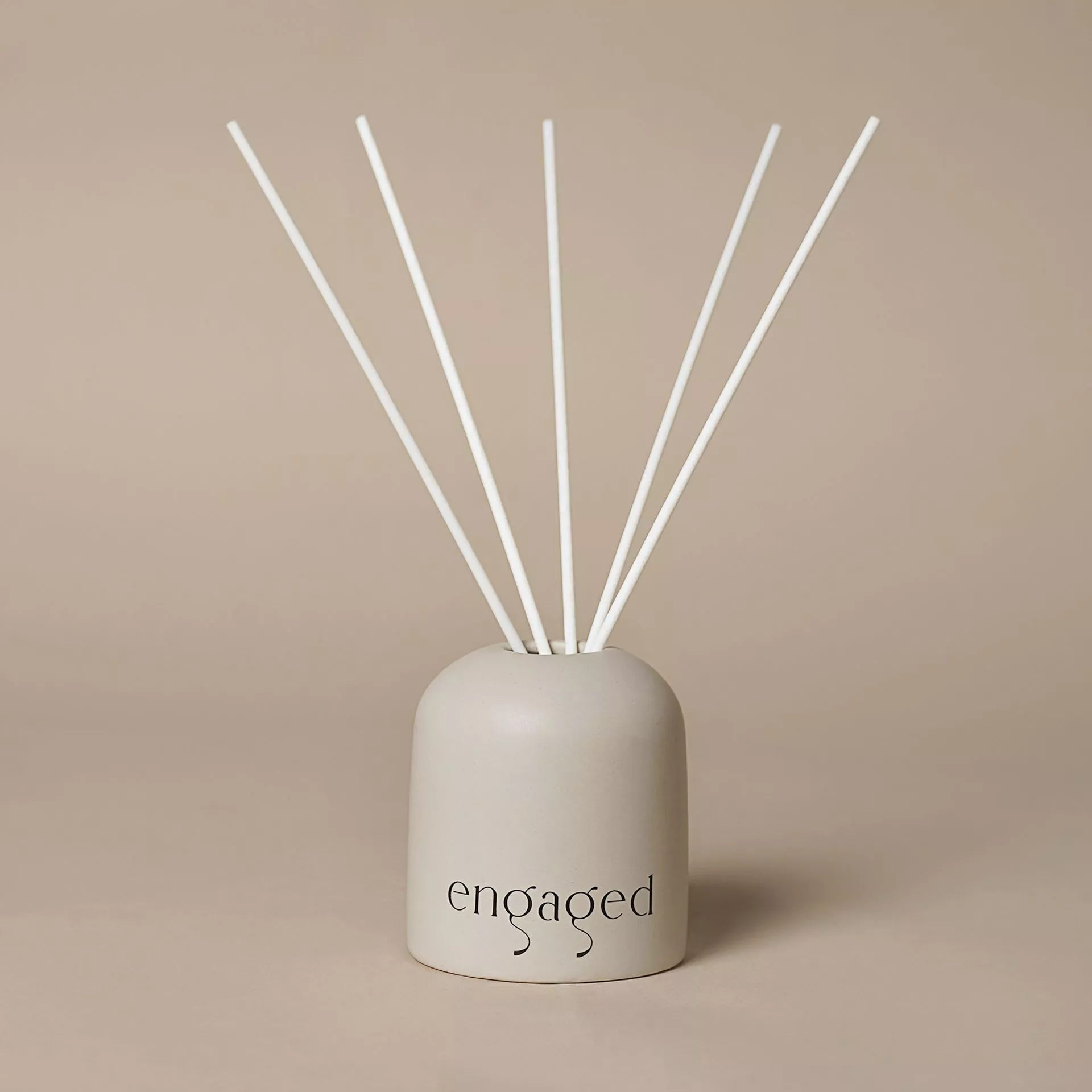 Amore Diffuser – Engaged - Elegant Oil Diffuser Gift - Image 2