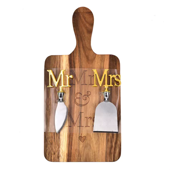 Amore Paddle Board and Cheese Knives "Mr & Mrs" - Image 3