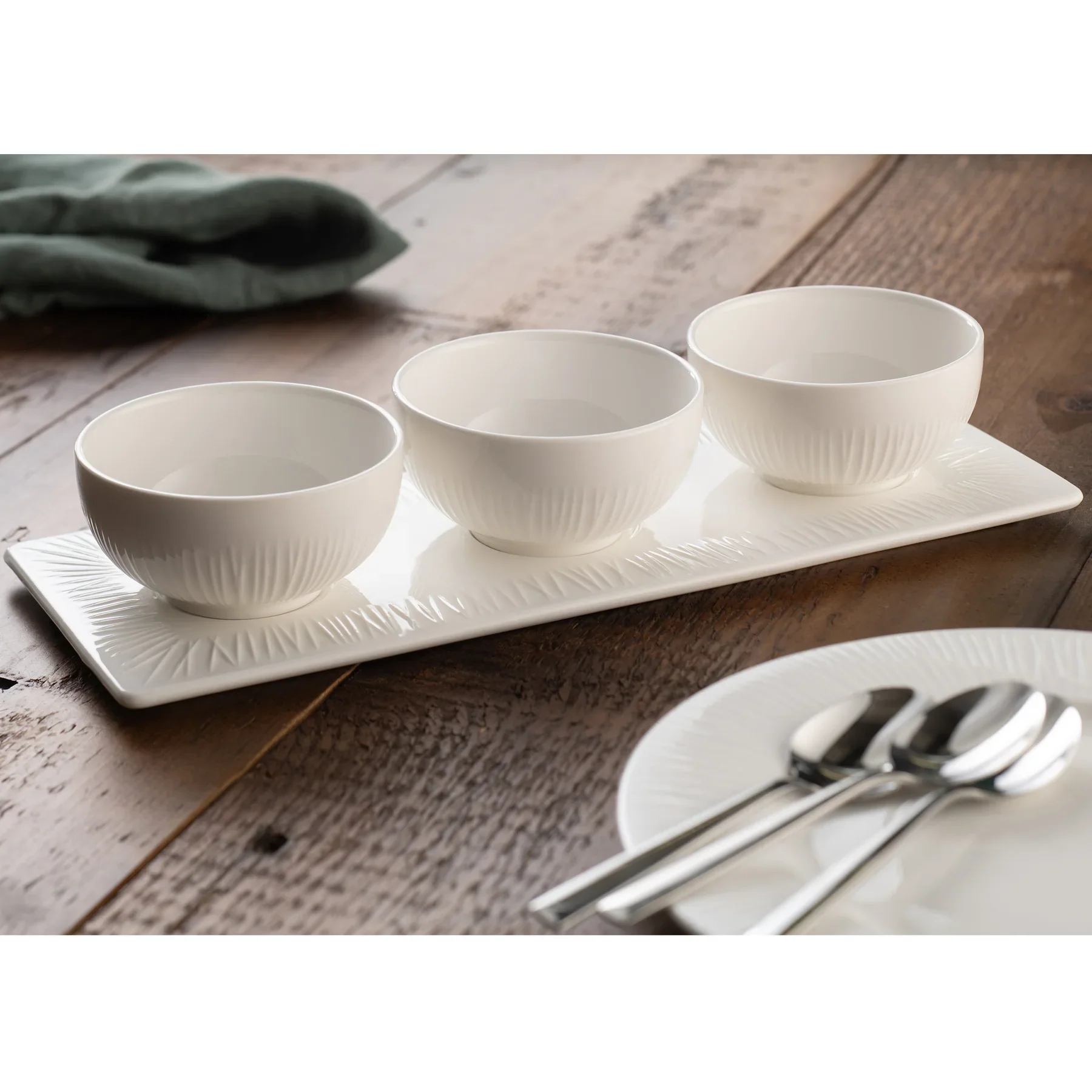 Belleek Living Erne Triple Bowl Set – Contemporary Ceramic Serving Bowls for Entertaining & Dining - Image 2