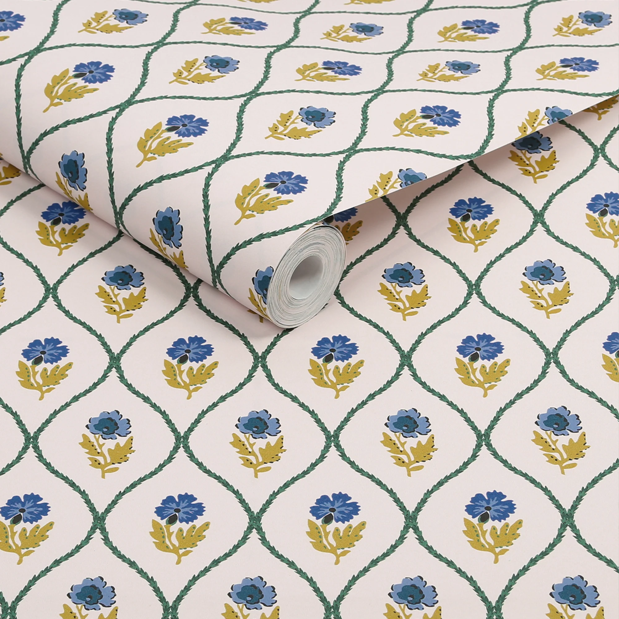 Joules Wallpaper Trellis Floral Creme Gold - Image 3