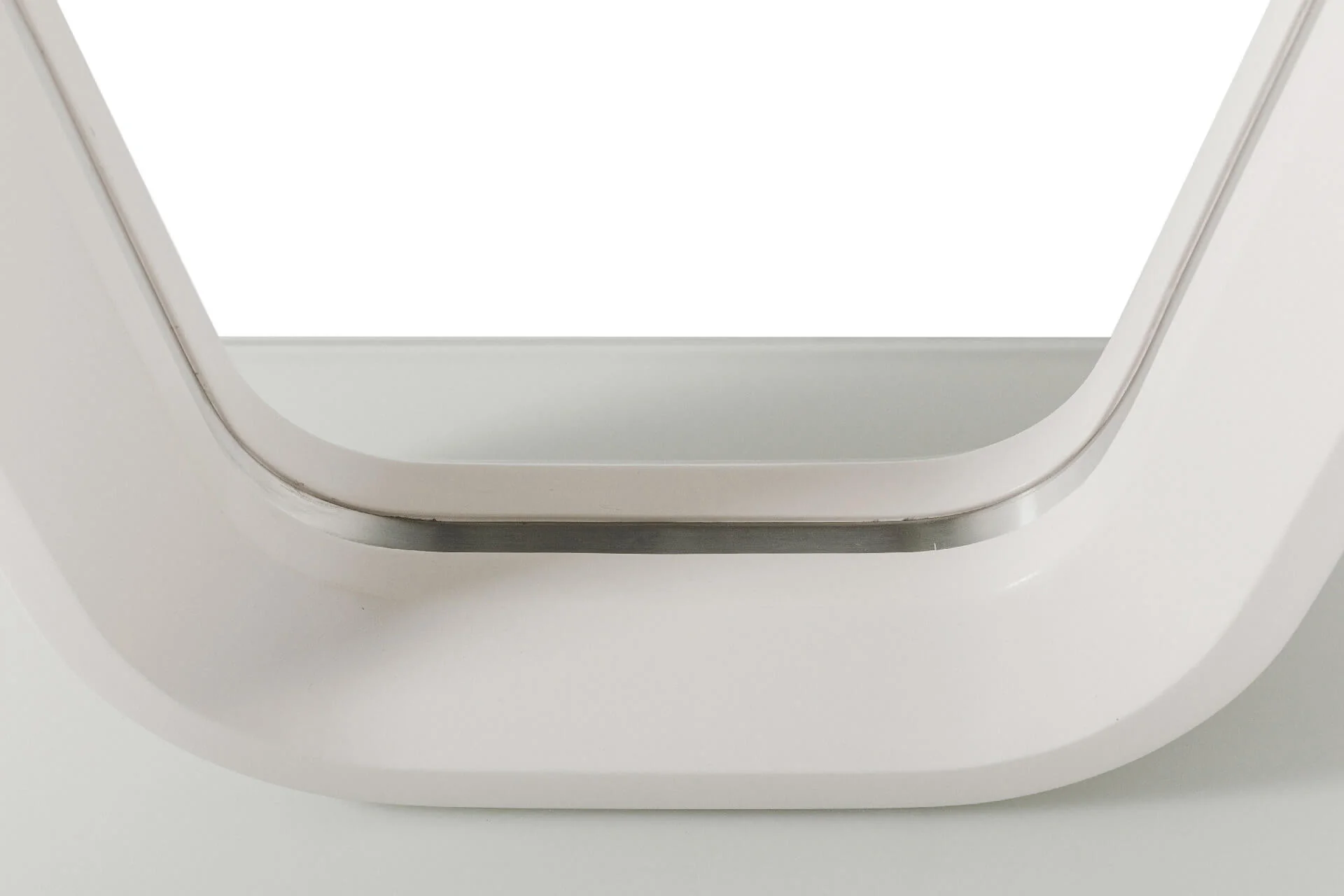 Lazzaro Console Table Putty - Image 5