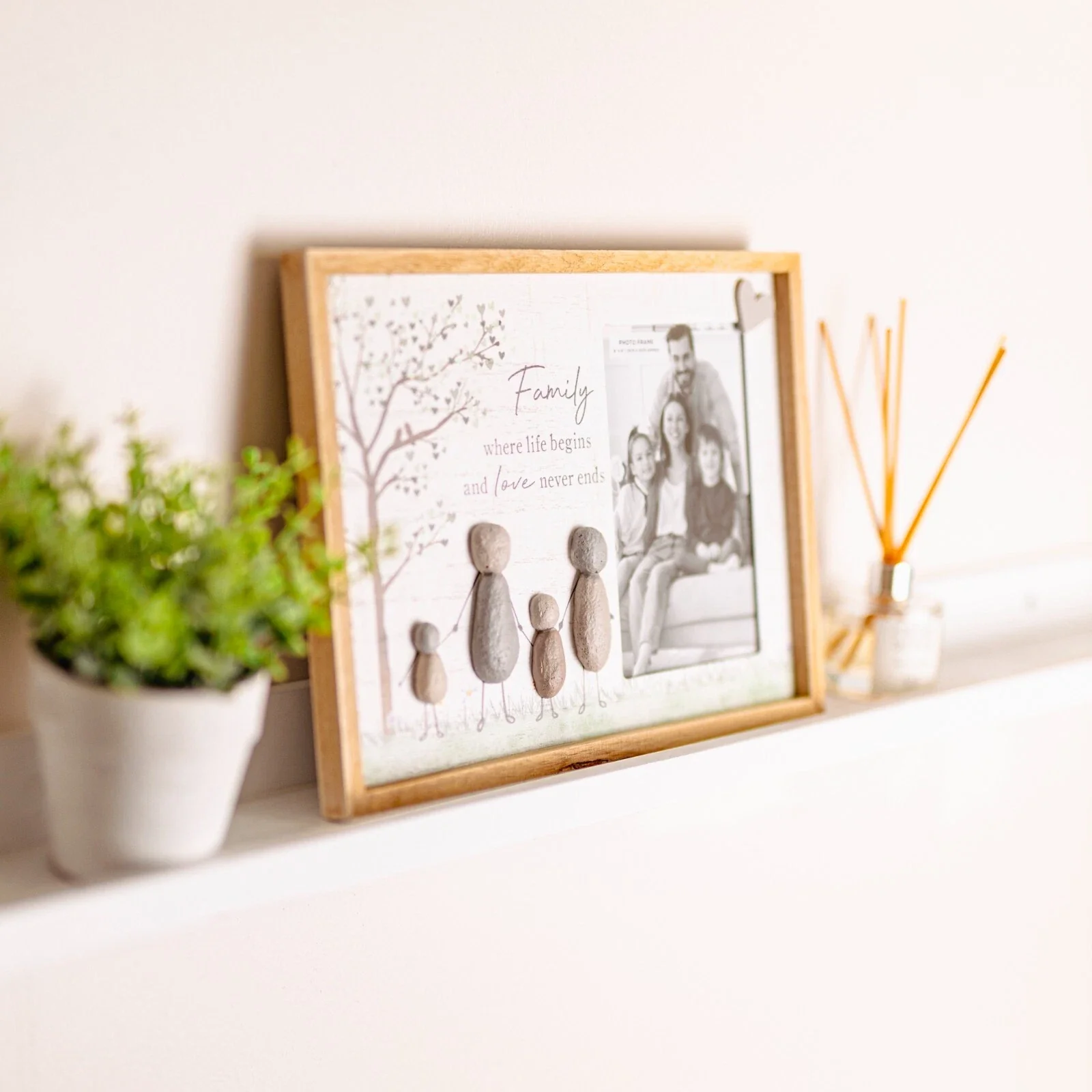Pebble Family Photo Frame 4x6 Decorative Art Keepsake Wall & Table Display Frame for Home Décor Gift Idea - Image 2