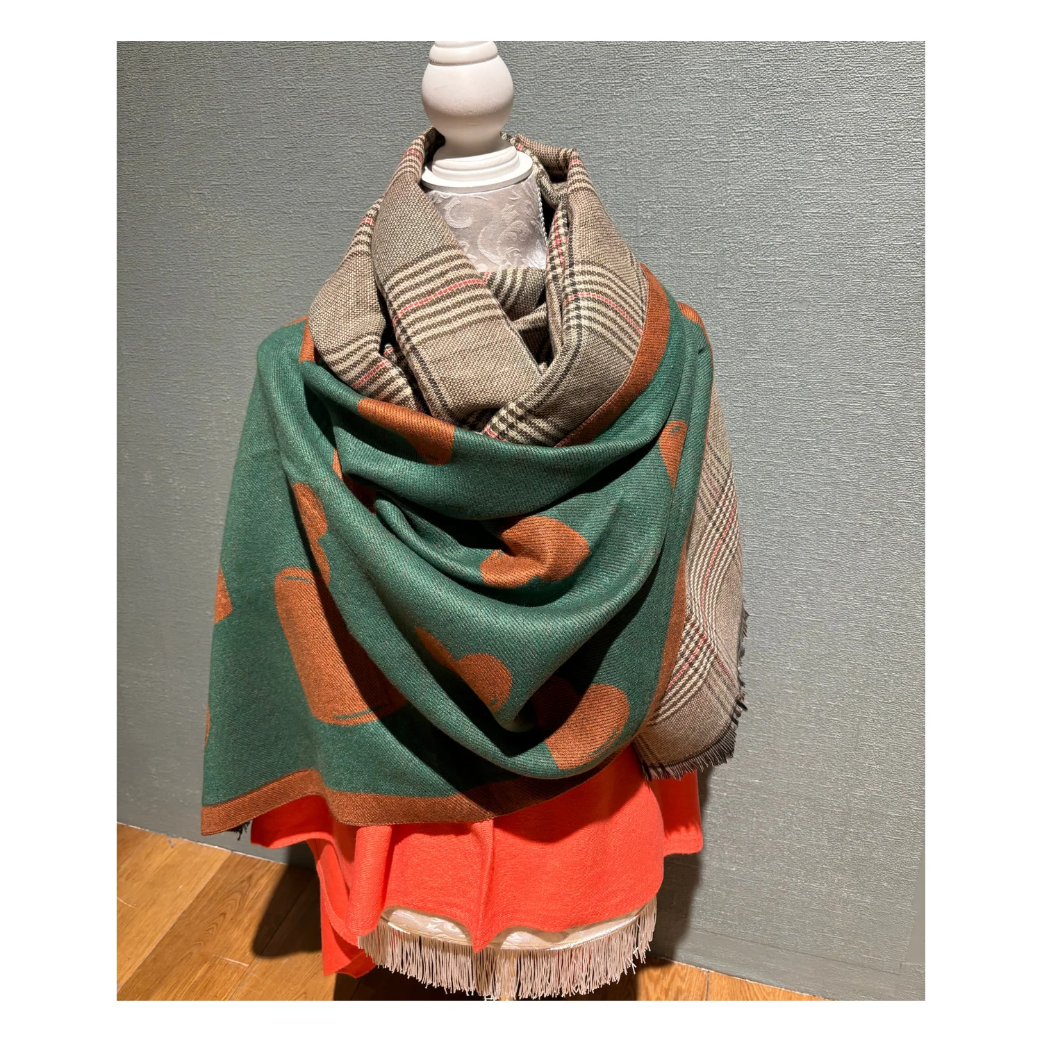 Scarf Green and Brown - Image 2