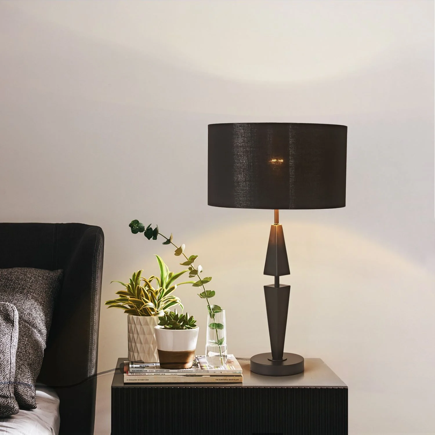 T108020B Table Lamp - Image 6