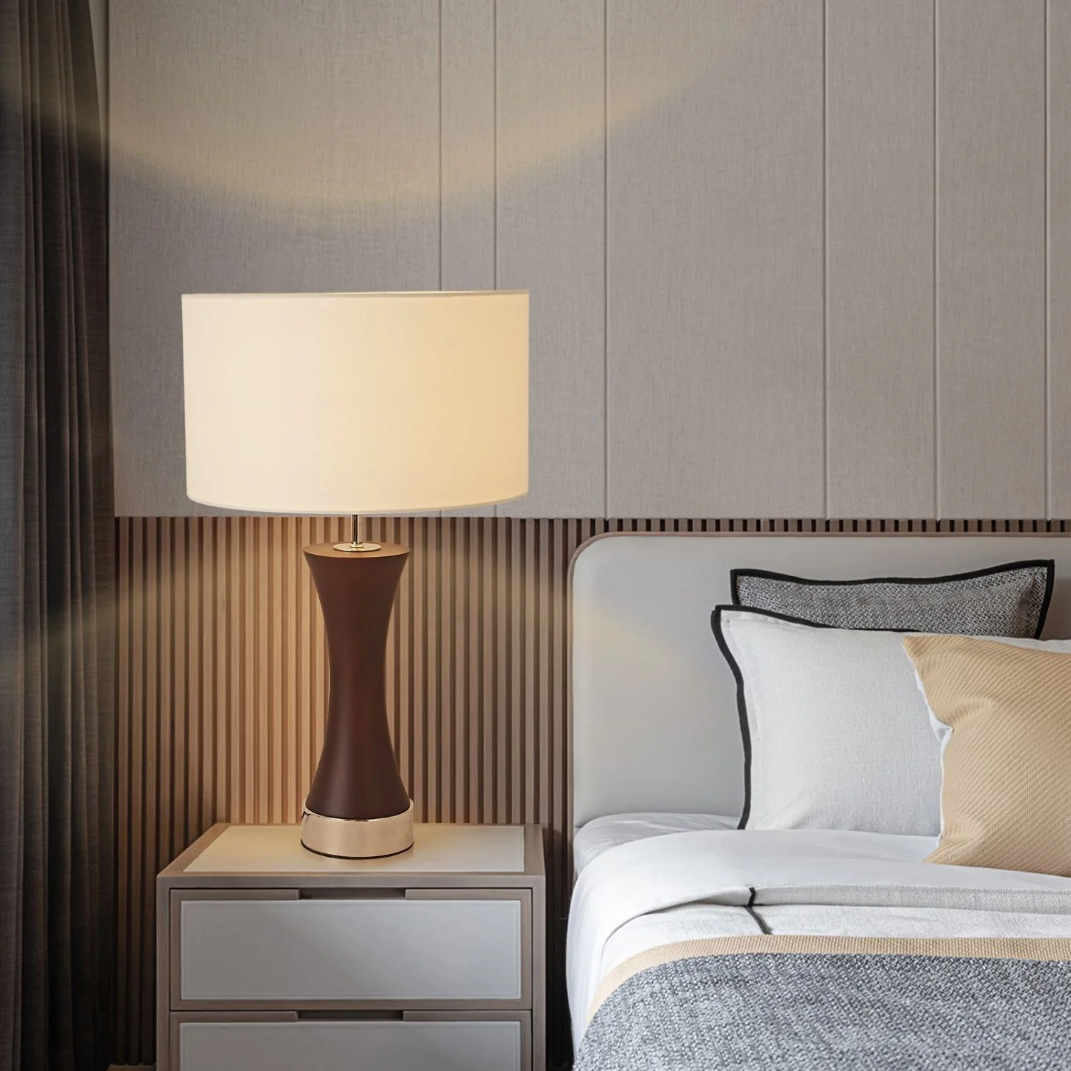 T2314 Table Lamp - Image 10