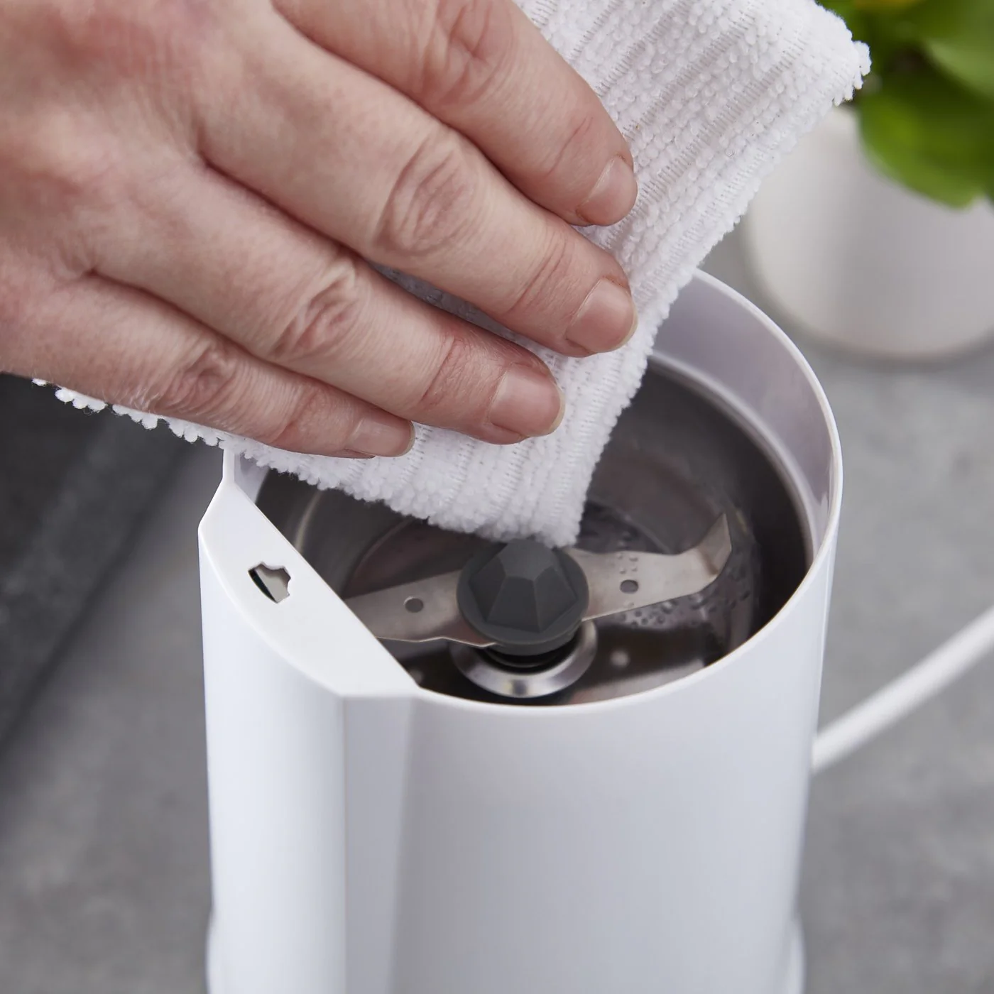 Tower Presto Coffee Spice and Herb Grinder - Image 3